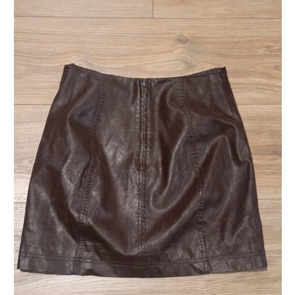 Free People Mini Skirt Vegan Leather Chocolate Brown Boho Rock X-Small 26" Waist - Picture 2 of 12